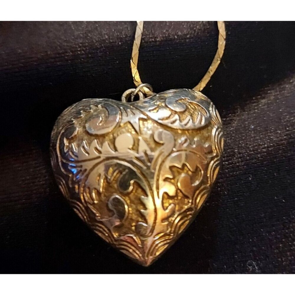 Heart Pendant 80's Tooled Puffed Pewter Silver Color Necklace & Earrings - Picture 2 of 12